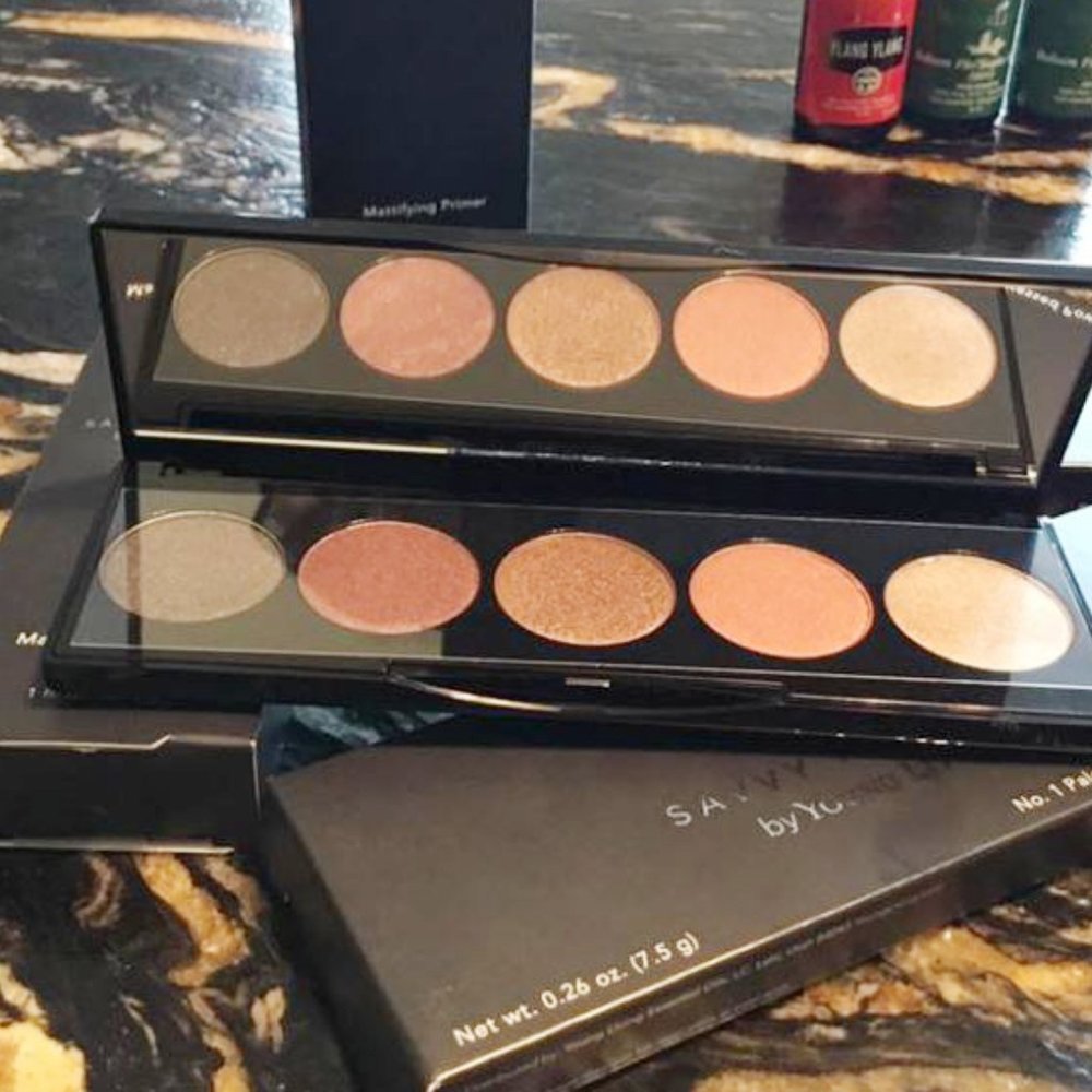 Savvy Minerals Eyeshadow Palette No 1 Pressed Powder - 5 colors by Young Living